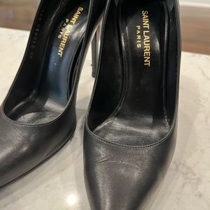 Saint Laurent Anna Pointed toe pump